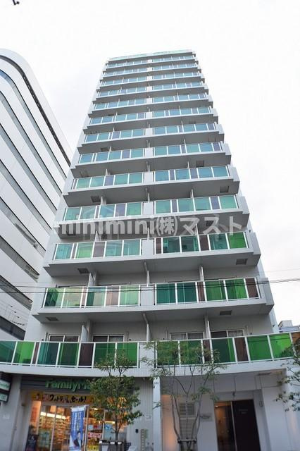 大阪市西区新町１丁目の賃貸マンションの外観