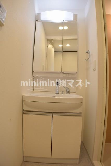 大阪市西区本田２丁目の賃貸マンションの洗面所
