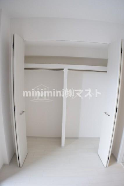 大阪市西区本田２丁目の賃貸マンションの収納