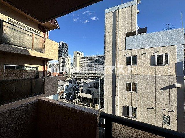 大阪市西区北堀江４丁目の賃貸マンションの展望