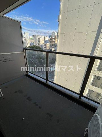 大阪市西区靱本町３丁目の賃貸マンションのバルコニー
