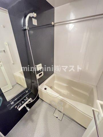大阪市西区靱本町３丁目の賃貸マンションの浴室