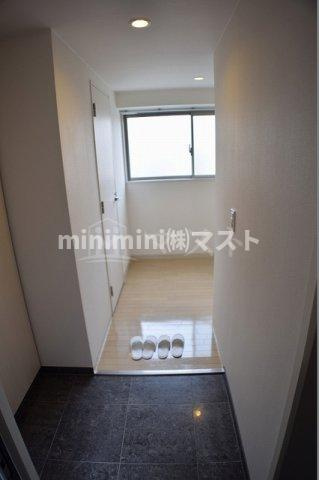 大阪市西区南堀江３丁目の賃貸マンションの玄関
