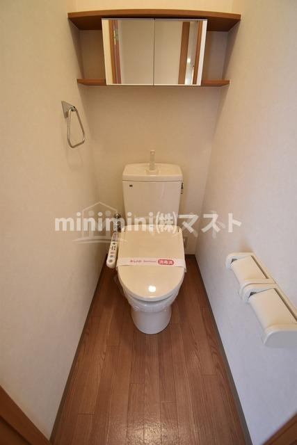 大阪市西区九条南３丁目の賃貸マンションのトイレ