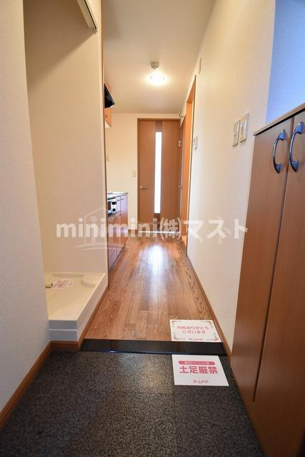 大阪市西区九条南３丁目の賃貸マンションの玄関