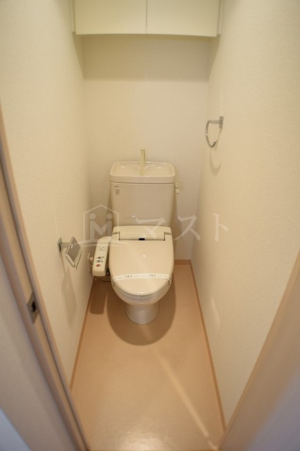 大阪市西区川口１丁目の賃貸マンションのトイレ