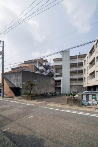 AP498 ノーサレンダー 320の外観|



