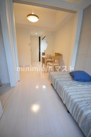 大阪市西区西本町３丁目の賃貸マンションの居間・リビング