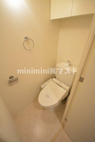 大阪市西区西本町３丁目の賃貸マンションのトイレ
