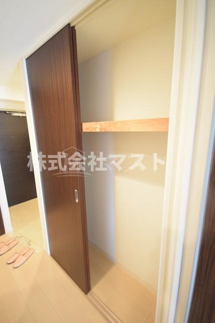 大阪市西区京町堀１丁目の賃貸マンションの収納