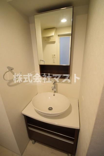 大阪市西区京町堀１丁目の賃貸マンションの洗面所