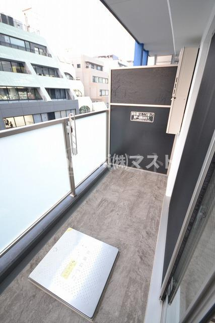大阪市西区新町１丁目の賃貸マンションのバルコニー