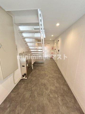大阪市西区九条３丁目の賃貸マンションのロビー