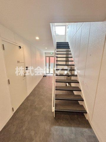 大阪市西区九条３丁目の賃貸マンションのロビー