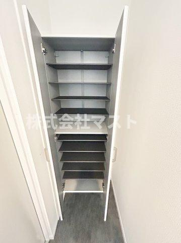 大阪市西区九条３丁目の賃貸マンションの収納