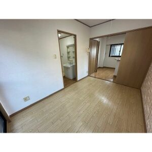 春日井市大留町５丁目の賃貸マンションの居間・リビング