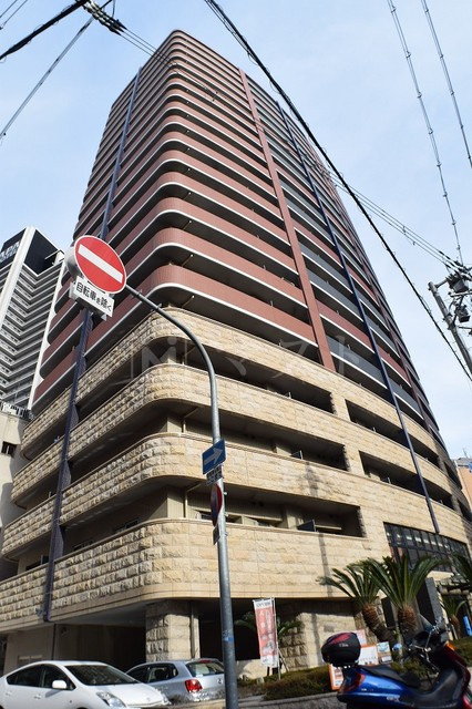 大阪市西区土佐堀１丁目の賃貸マンションの外観
