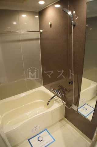 大阪市西区土佐堀１丁目の賃貸マンションの浴室