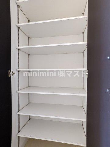 大阪市西区南堀江４丁目の賃貸マンションの収納