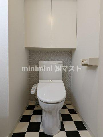 大阪市西区南堀江４丁目の賃貸マンションのトイレ