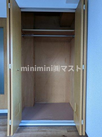 大阪市西区本田３丁目の賃貸マンションの収納