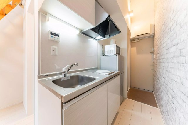 AP257 Apartmenthouse足立舎人 106のキッチン|



