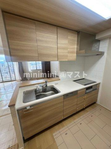 大阪市西区江之子島２丁目の賃貸マンションのキッチン