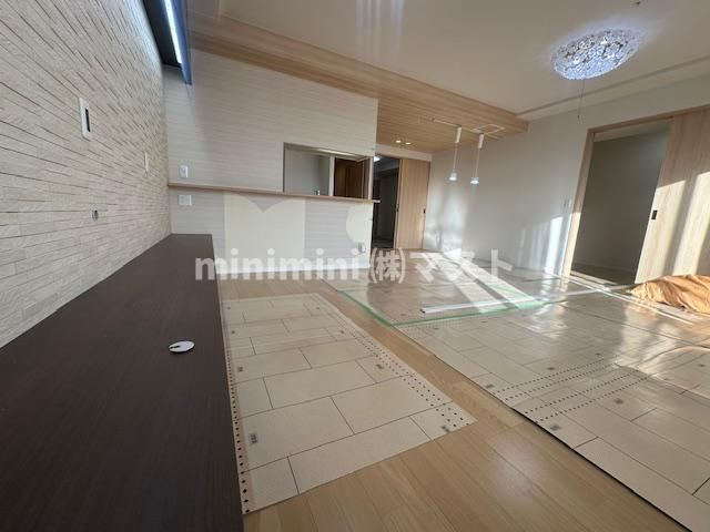 大阪市西区江之子島２丁目の賃貸マンションの内装