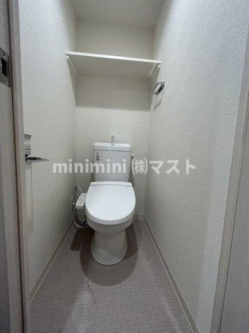 大阪市西区境川２丁目の賃貸マンションのトイレ