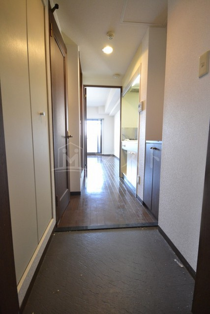 大阪市西区南堀江２丁目の賃貸マンションの玄関