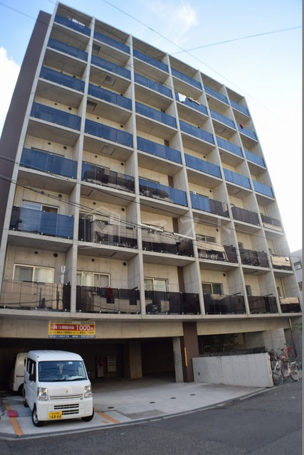 大阪市西区本田２丁目の賃貸マンションの外観