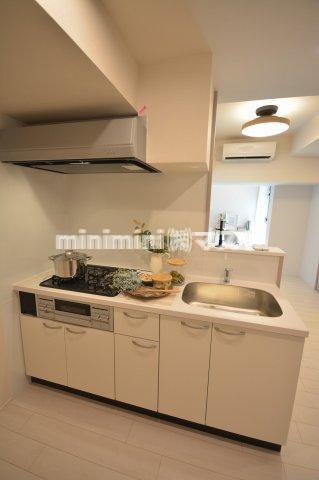大阪市西区西本町１丁目の賃貸マンションのキッチン