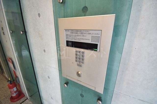 大阪市西区靱本町２丁目の賃貸マンションのセキュリティ