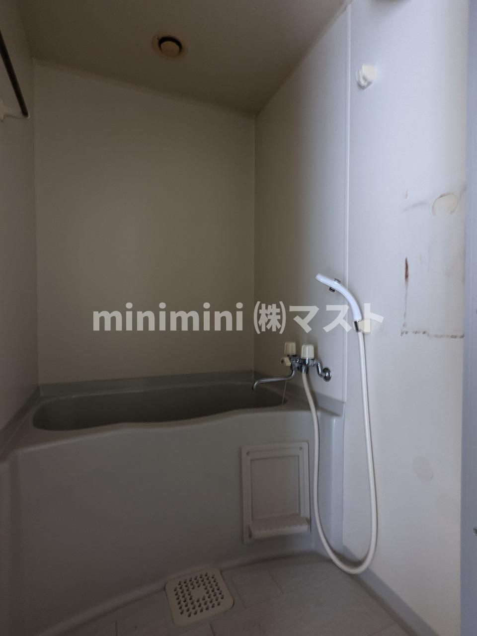 大阪市西区西本町２丁目の賃貸マンションの浴室|※別号室参考写真