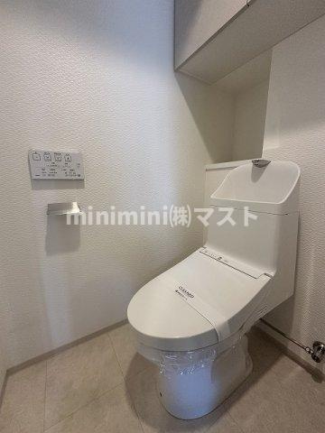 大阪市西区北堀江４丁目の賃貸マンションのトイレ