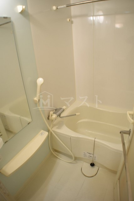 大阪市西区靱本町１丁目の賃貸マンションの浴室
