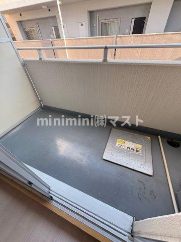 大阪市西区靱本町３丁目の賃貸マンションのバルコニー