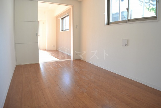 大阪市西区新町４丁目の賃貸マンションの居間・リビング