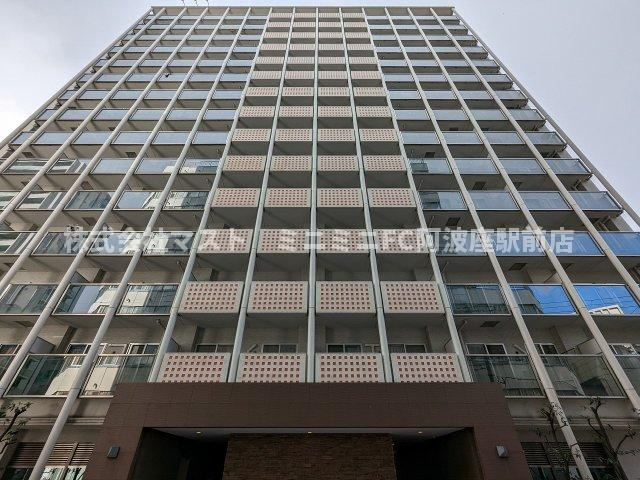 大阪市西区土佐堀３丁目の賃貸マンションの外観
