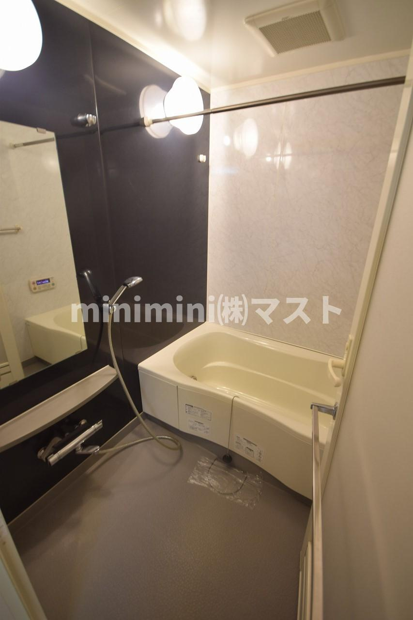 大阪市西区靱本町１丁目の賃貸マンションの浴室