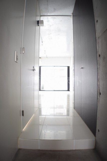 大阪市西区江戸堀３丁目の賃貸マンションの玄関|同マンション別室内写真になります。