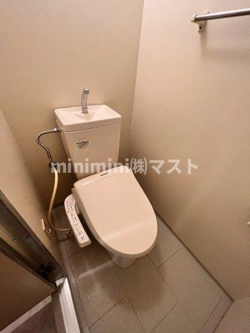 大阪市西区九条南１丁目の賃貸マンションのトイレ