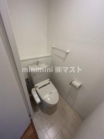 大阪市西区新町２丁目の賃貸マンションのトイレ