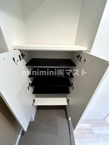 大阪市西区九条南３丁目の賃貸マンションの収納