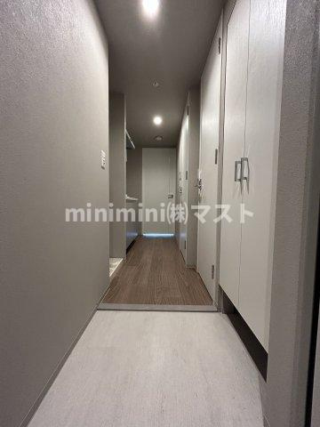 大阪市西区西本町１丁目の賃貸マンションの玄関