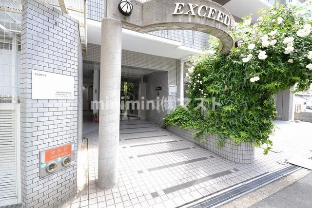 大阪市西区九条南４丁目の賃貸マンションのエントランス