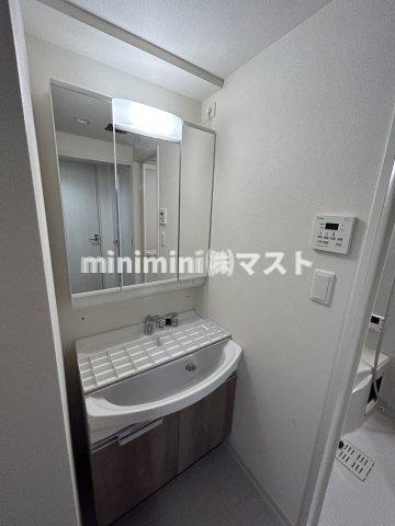 大阪市西区境川２丁目の賃貸マンションの洗面所