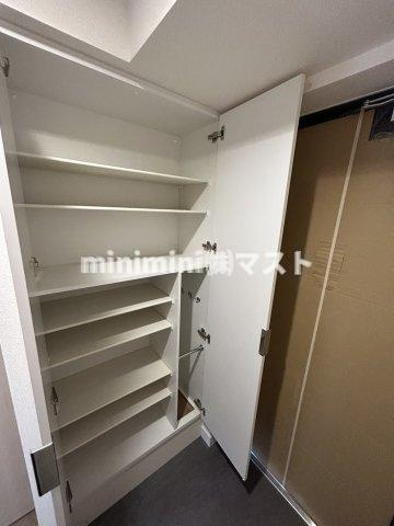 大阪市西区境川２丁目の賃貸マンションの収納