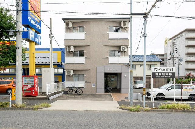 AP668 リヴェール上石川 102の外観|





