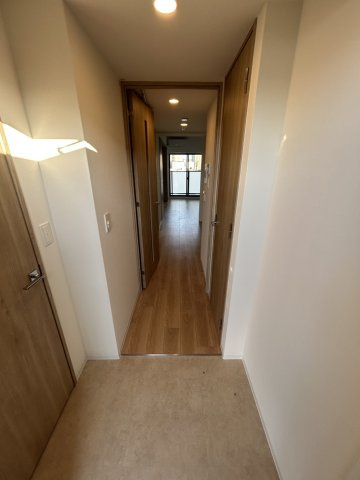 大阪市西区本田２丁目の賃貸マンションの玄関